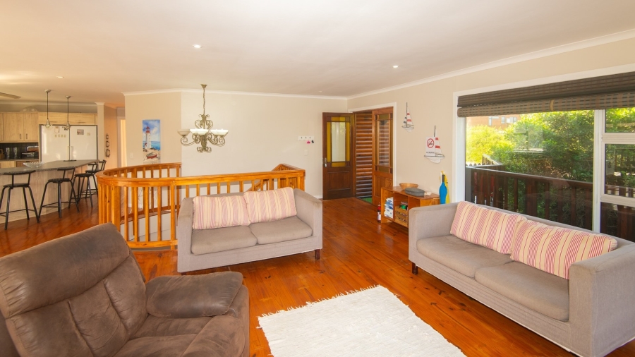 6 Bedroom Property for Sale in Nature On Sea Western Cape